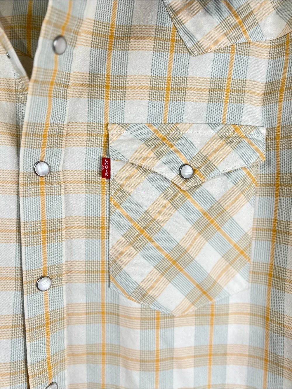 Levi's Western Style Shirt‎ Long Sleeves Size Medium 100% Cotton